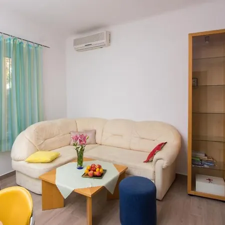 Family Tokic - One Bedroom With Terrace 杜布罗夫尼克